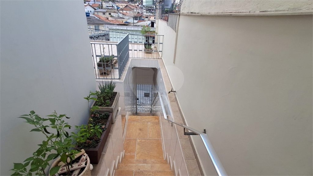 Casa Assobradada à venda | 250 m² | 3 dormitórios | 3 vagas na Parada Inglesa!
