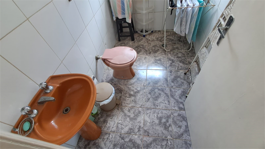 Casa Assobradada à venda | 250 m² | 3 dormitórios | 3 vagas na Parada Inglesa!