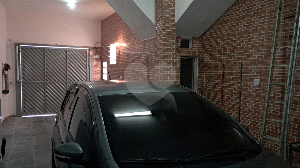 Casa Assobradada à venda | 250 m² | 3 dormitórios | 3 vagas na Parada Inglesa!