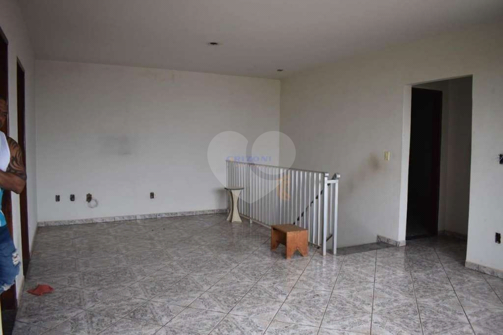 Casa à venda com 5 quartos, 348m² - Foto 12