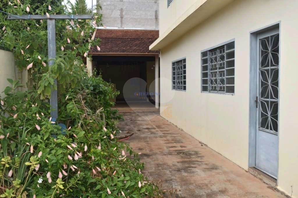 Casa à venda com 5 quartos, 348m² - Foto 1