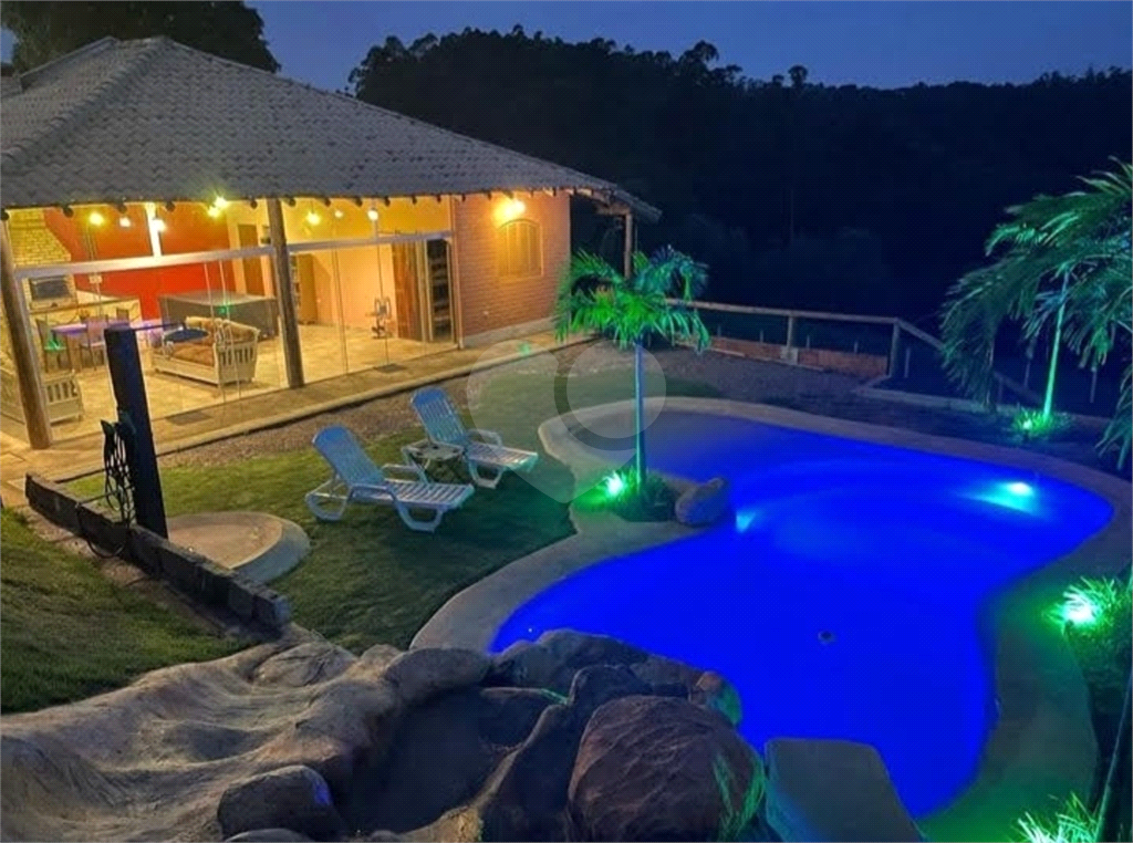 Chácara à venda com 1 quarto, 141m² - Foto 17