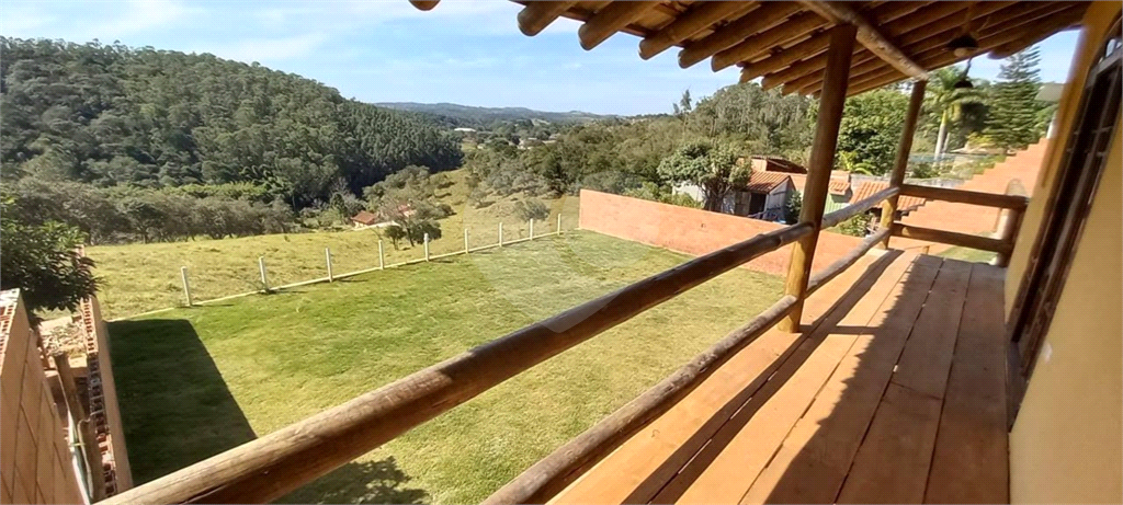Chácara à venda com 1 quarto, 141m² - Foto 8