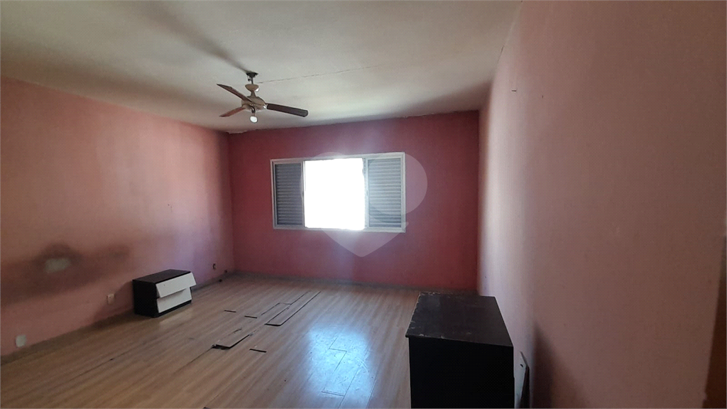 Casa  de  Vila -  100 m2  -  Terreno  48  m2 - 2  dormitorios,  sala,  cozinha,  1 banheiro,  lavand