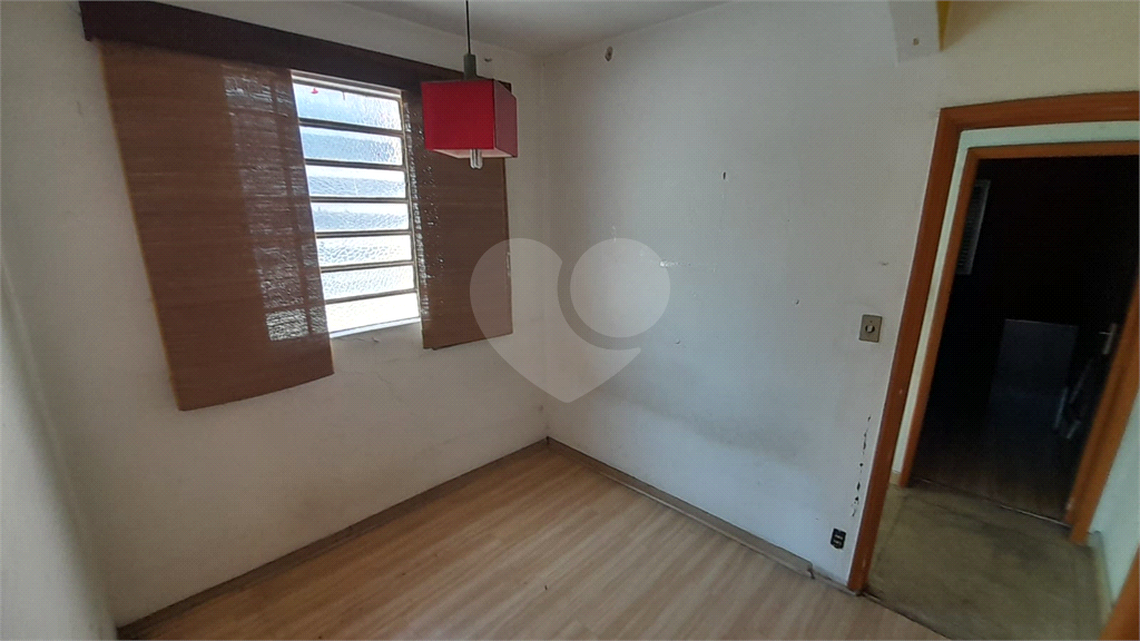 Casa  de  Vila -  100 m2  -  Terreno  48  m2 - 2  dormitorios,  sala,  cozinha,  1 banheiro,  lavand