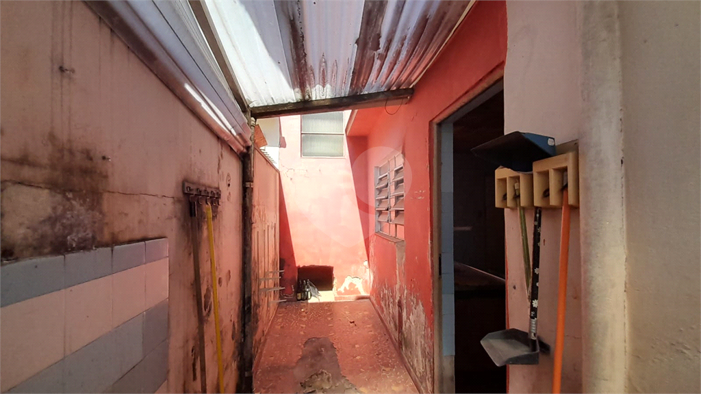Casa  de  Vila -  100 m2  -  Terreno  48  m2 - 2  dormitorios,  sala,  cozinha,  1 banheiro,  lavand
