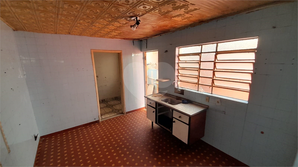 Casa  de  Vila -  100 m2  -  Terreno  48  m2 - 2  dormitorios,  sala,  cozinha,  1 banheiro,  lavand
