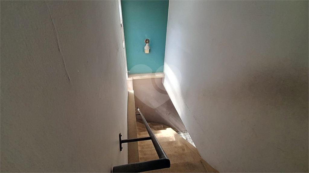 Casa  de  Vila -  100 m2  -  Terreno  48  m2 - 2  dormitorios,  sala,  cozinha,  1 banheiro,  lavand