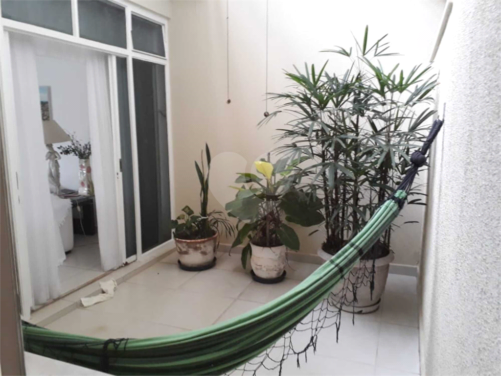 Casa à venda com 3 quartos, 228m² - Foto 6