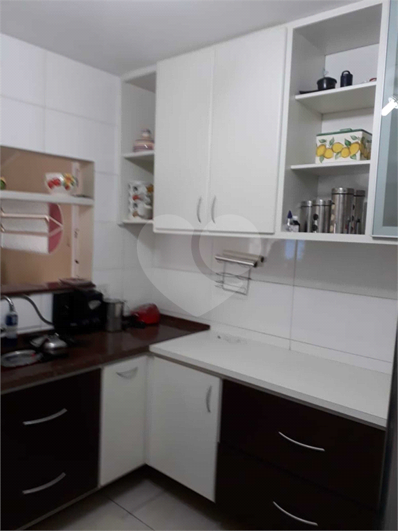 Casa à venda com 3 quartos, 228m² - Foto 4