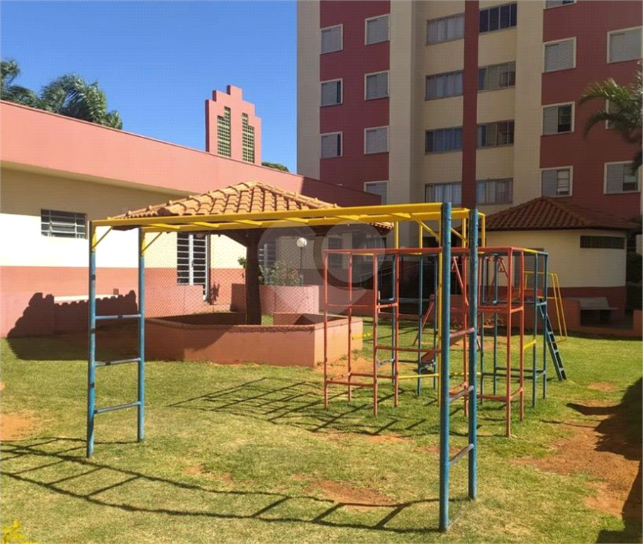 Apartamento à venda com 3 quartos, 70m² - Foto 17