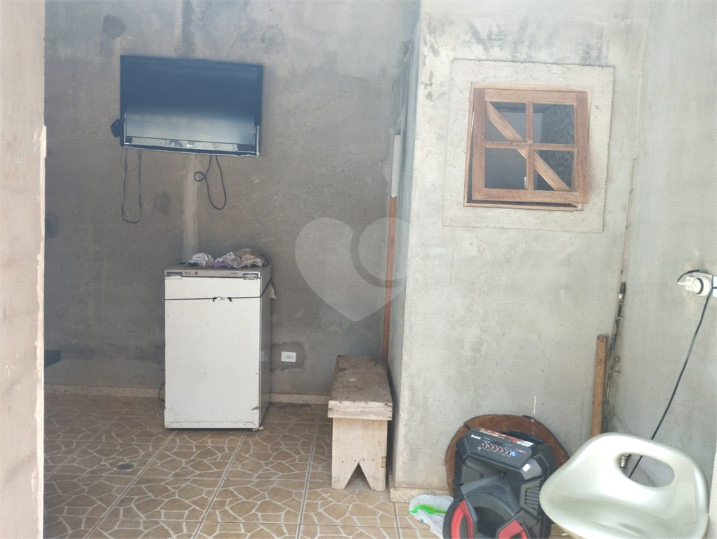 Lindo sobrado novo em Araraquara com 03 dormitórios