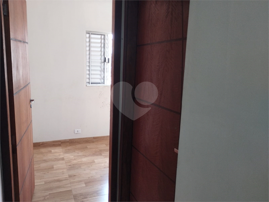 Lindo sobrado novo em Araraquara com 03 dormitórios