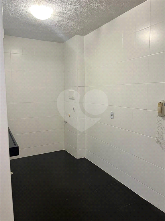 Apartamento à venda com 2 quartos, 45m² - Foto 11