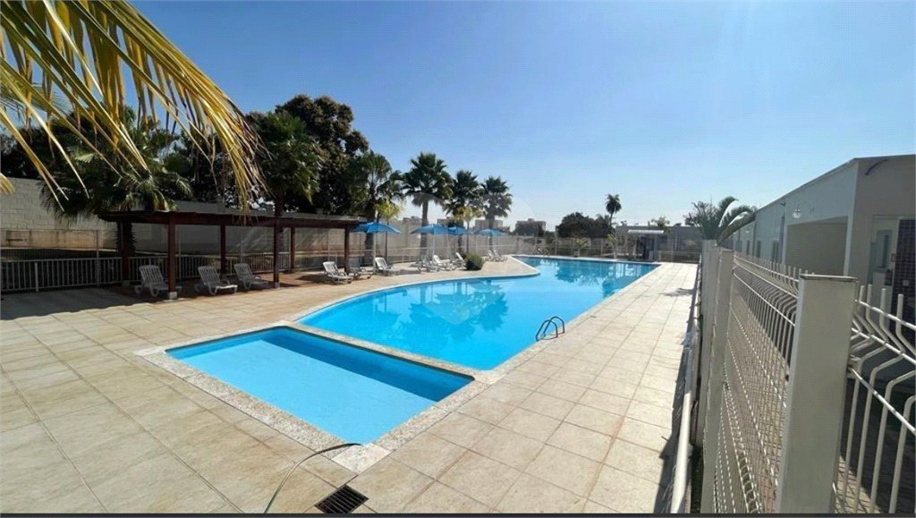 Apartamento à venda com 2 quartos, 45m² - Foto 21
