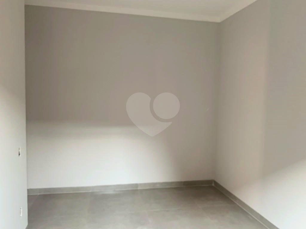 Casa à venda com 2 quartos, 65m² - Foto 2