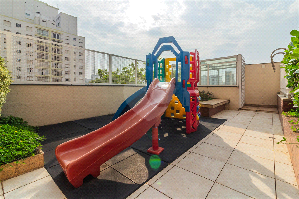 Apartamento 171m² 3 suítes, varanda gourmet 4 vagas lazer completo em Perdizes