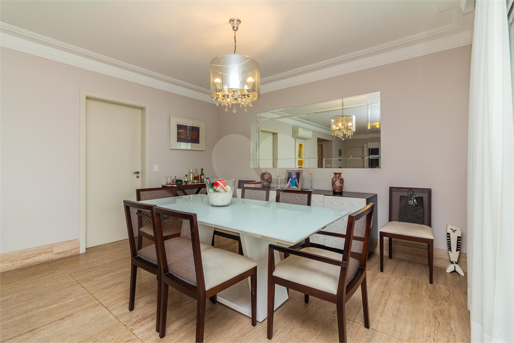 Apartamento 171m² 3 suítes, varanda gourmet 4 vagas lazer completo em Perdizes