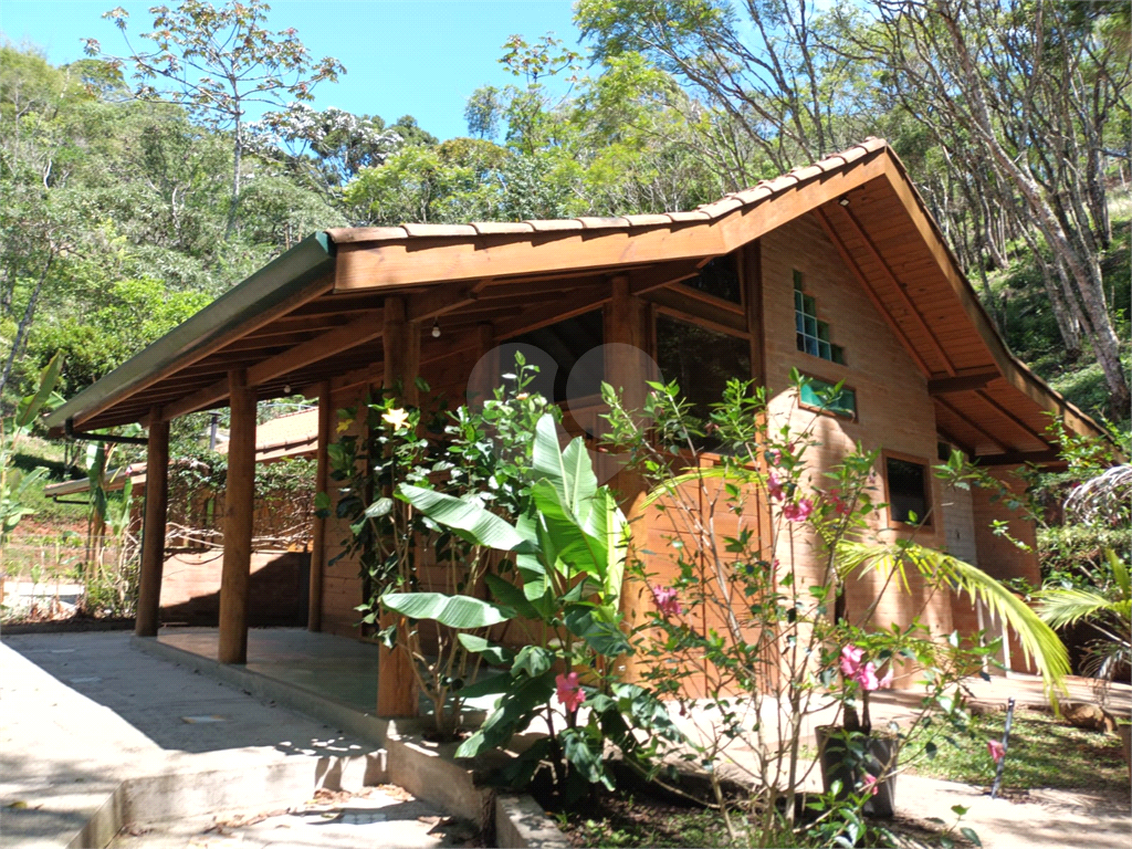 Sítio em Santo Antônio do Pinhal 
