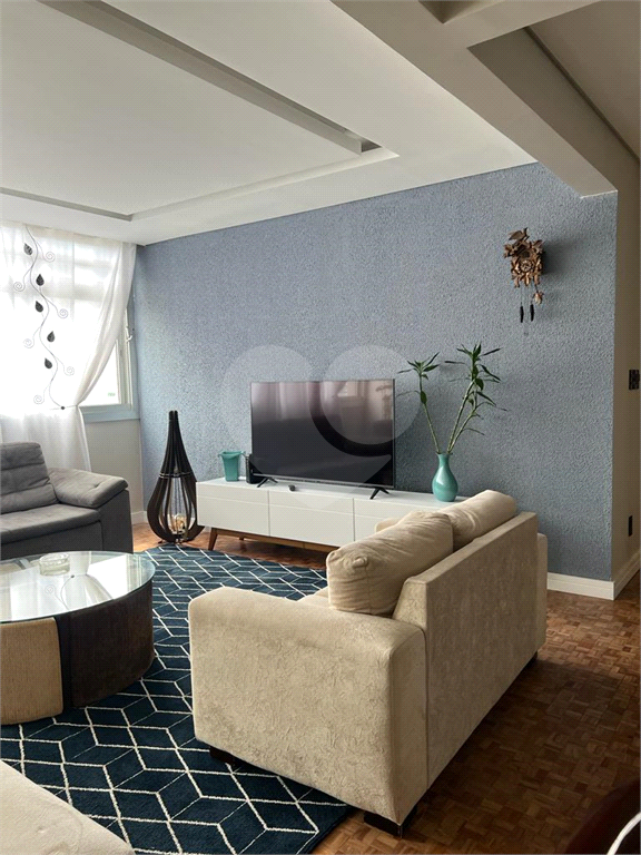 Apartamento à venda com 3 quartos, 160m² - Foto 2