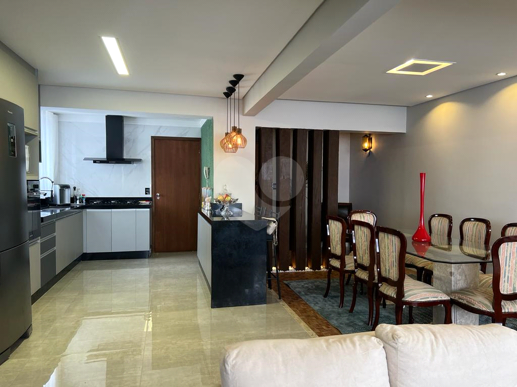 Apartamento à venda com 3 quartos, 160m² - Foto 10