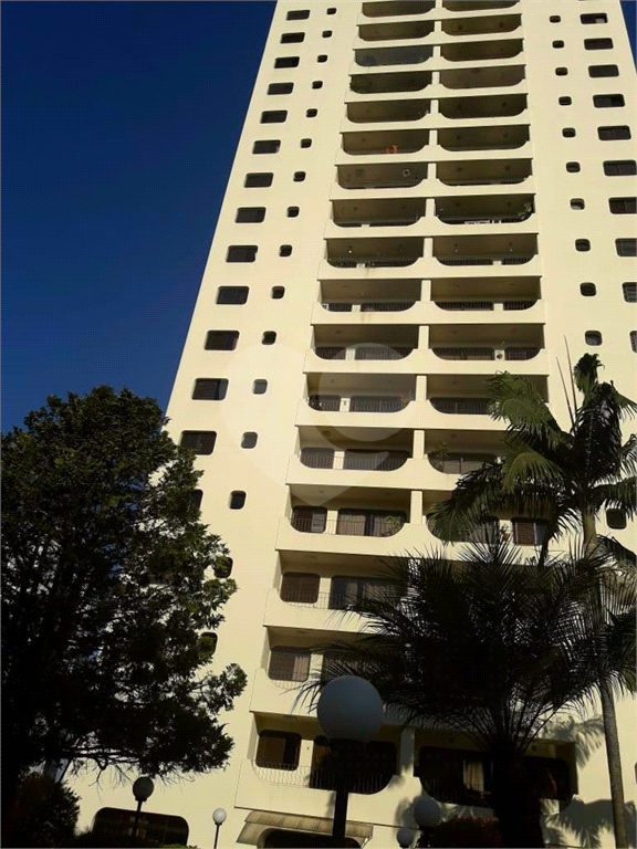 APARTAMENTO em SANTANA