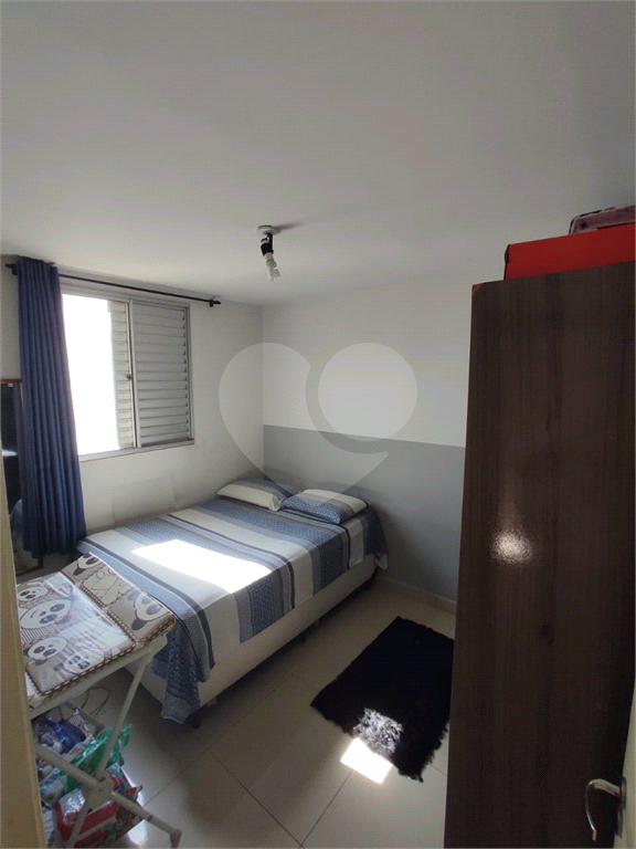 Apartamento à venda com 2 quartos, 47m² - Foto 2