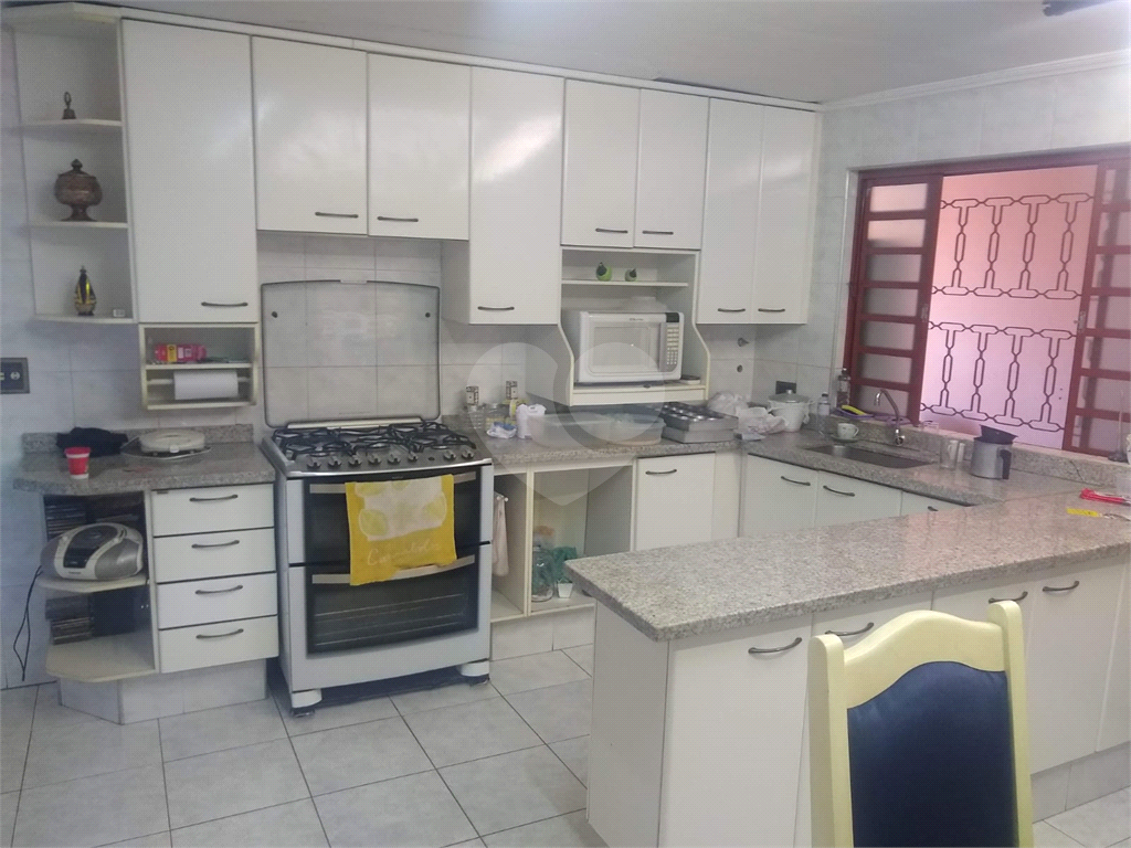 Sobrado à venda com 3 quartos, 380m² - Foto 13