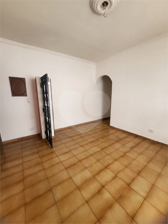 Santana, Imóvel com 2 dorms, sala ampla, cozinha ampla e area de serviço, ao todo são 66m2.