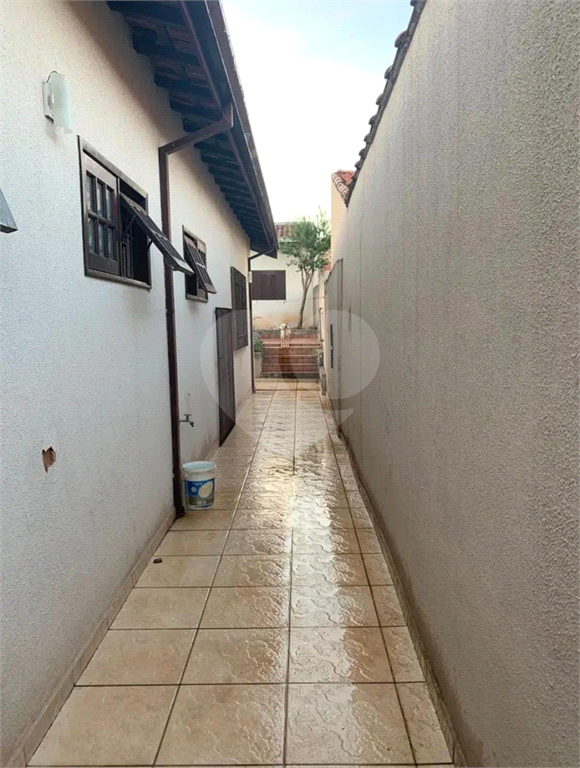 Casa à venda com 3 quartos, 230m² - Foto 15