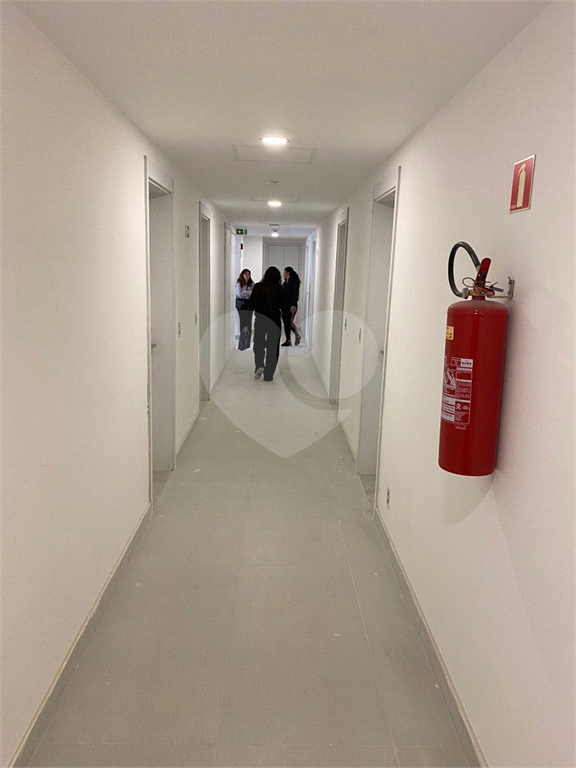 A poucos passos do Metrô e Shopping Tucuruvi Apartamento Studio novo pronto para morar!!