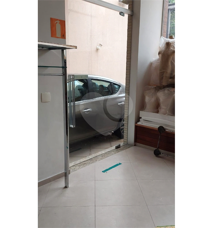 Prédio Comercial na Barra Funda 