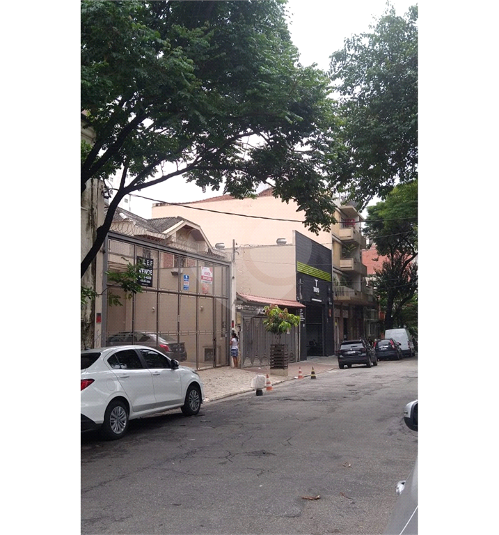 Prédio Comercial na Barra Funda 