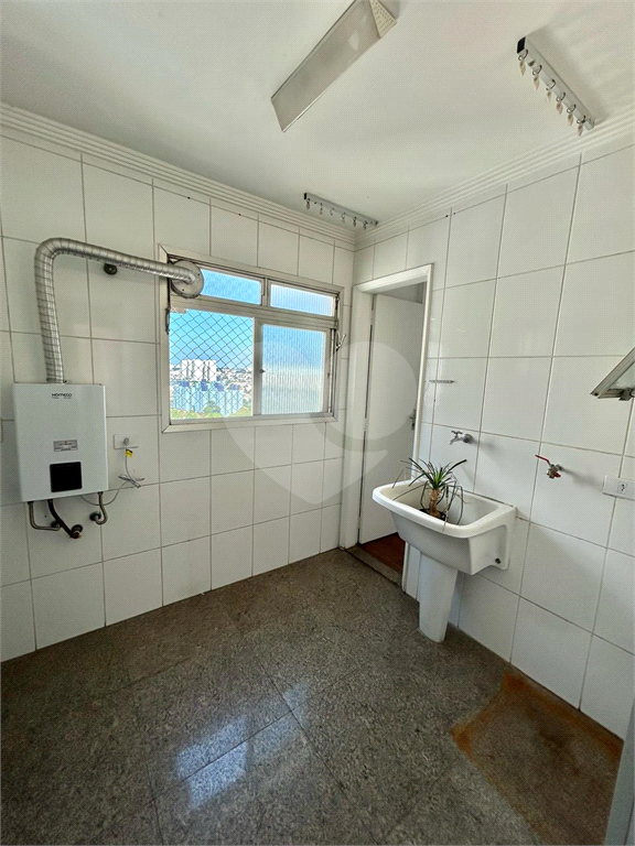 Apartamento na saúde, 3 dormitórios 1 suíte e 2 vagas 