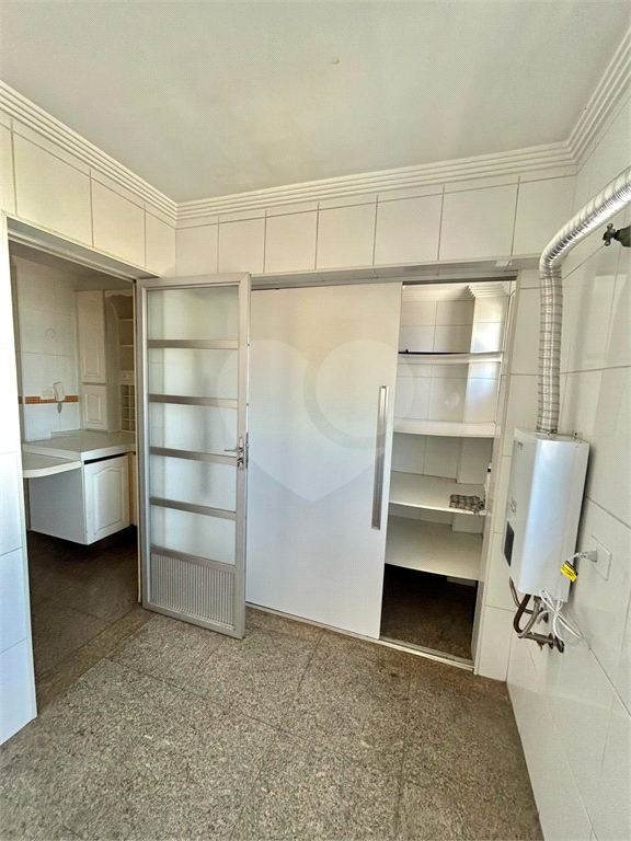Apartamento na saúde, 3 dormitórios 1 suíte e 2 vagas 