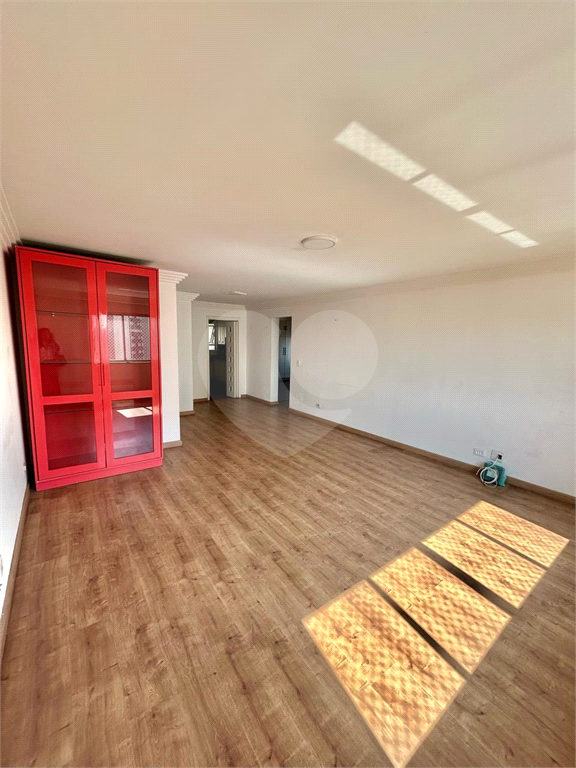 Apartamento na saúde, 3 dormitórios 1 suíte e 2 vagas 