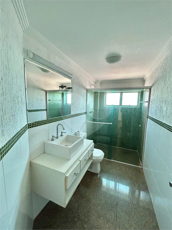 Apartamento na saúde, 3 dormitórios 1 suíte e 2 vagas 