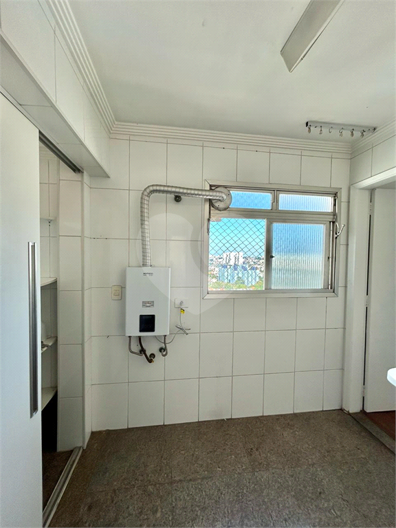 Apartamento na saúde, 3 dormitórios 1 suíte e 2 vagas 