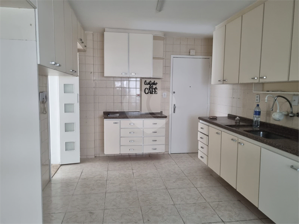 APARTAMENTO em SANTANA