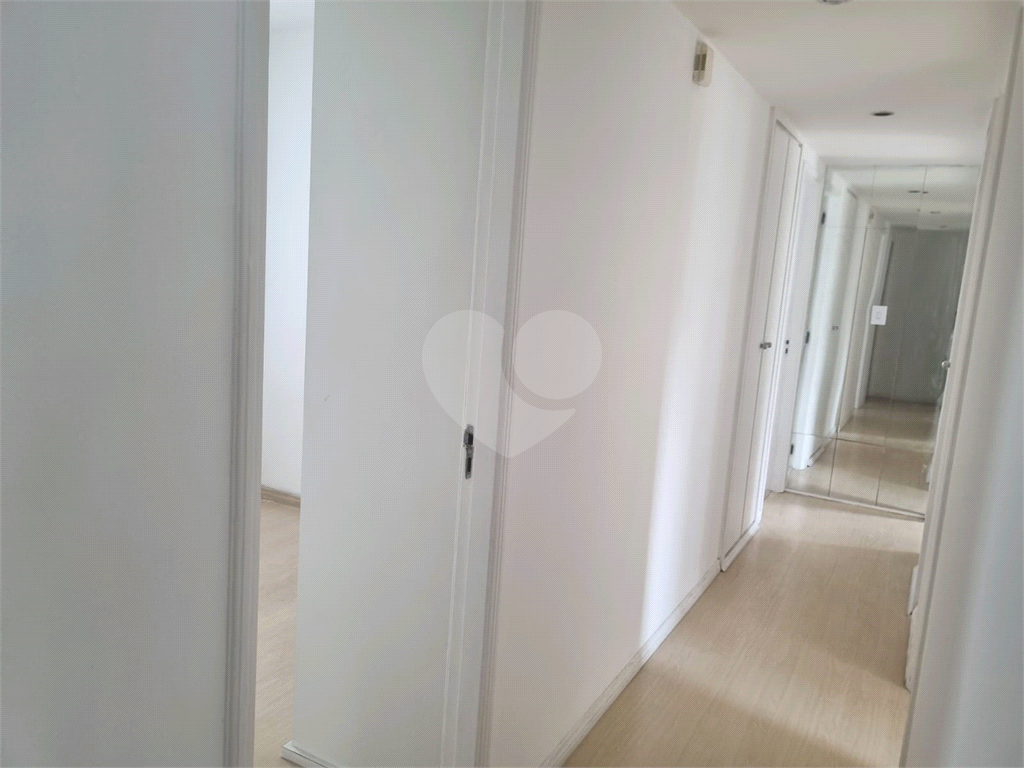 APARTAMENTO em SANTANA