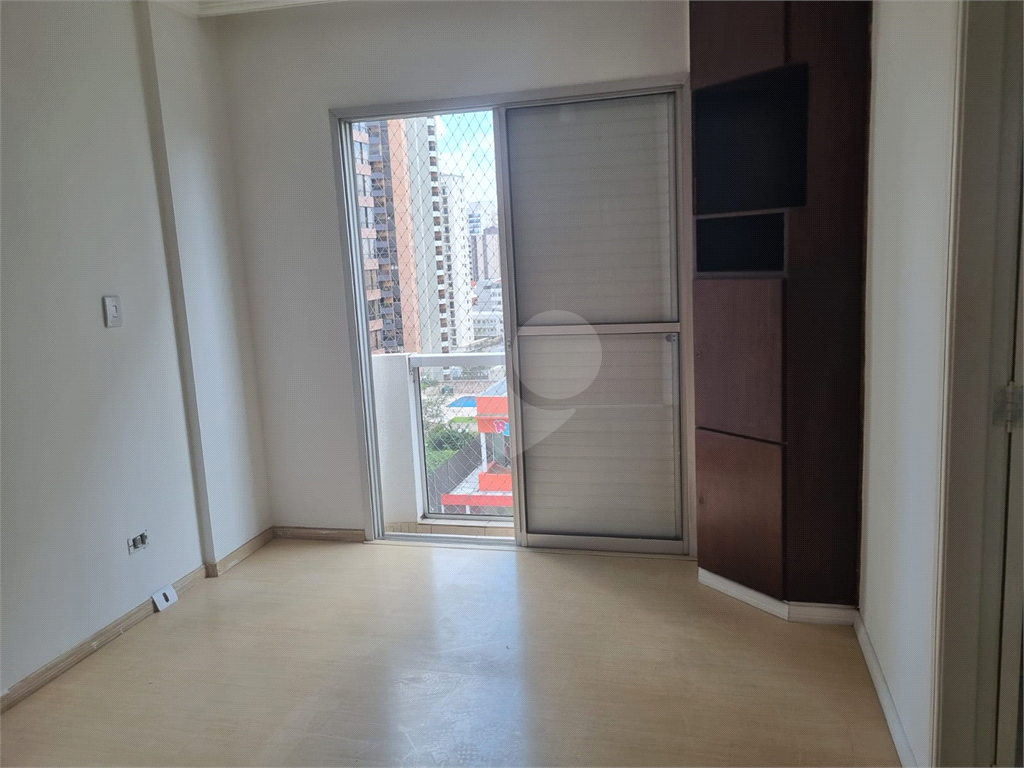 APARTAMENTO em SANTANA