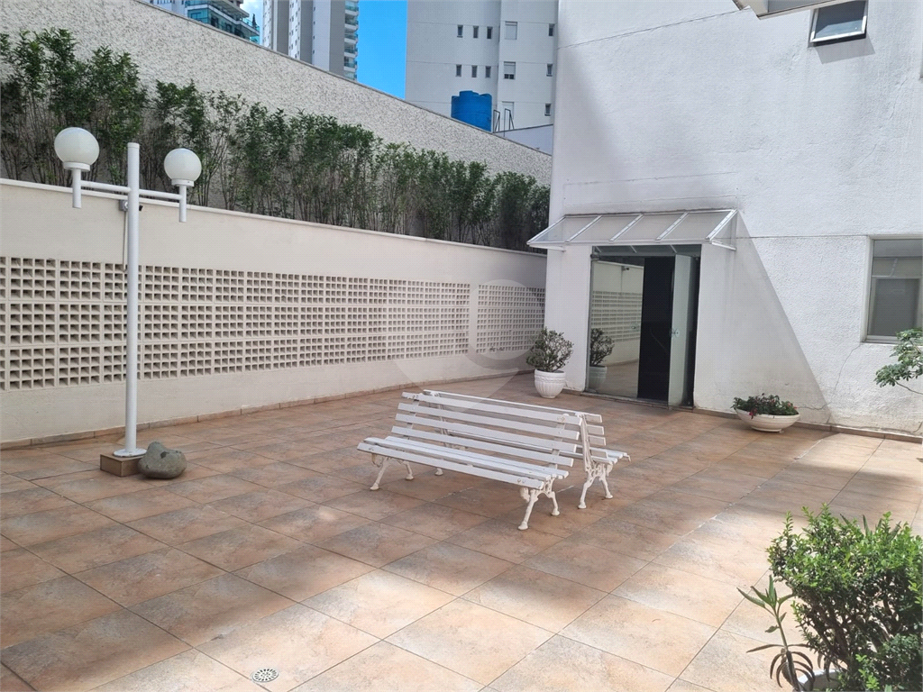 APARTAMENTO em SANTANA