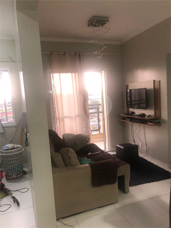 Apartamento à venda com 2 quartos, 48m² - Foto 2