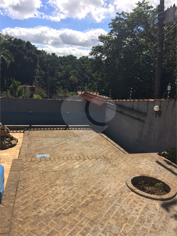 Casa em Atibaia com Piscina 