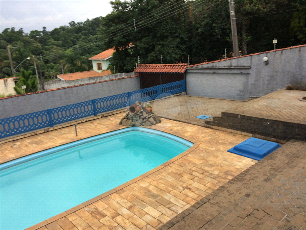 Casa em Atibaia com Piscina 
