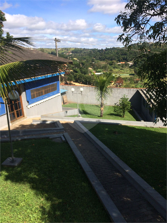 Casa em Atibaia com Piscina 