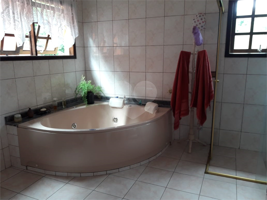 Casa de Condomínio à venda com 4 quartos, 282m² - Foto 33