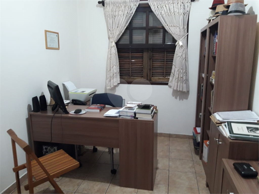 Casa de Condomínio à venda com 4 quartos, 282m² - Foto 32