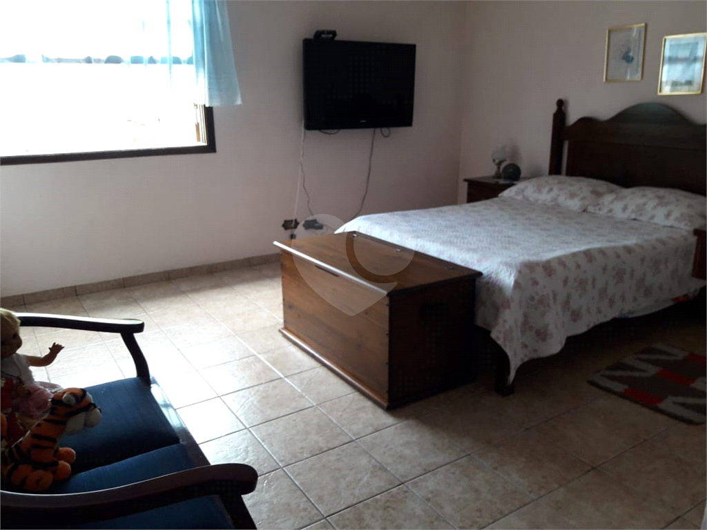 Casa de Condomínio à venda com 4 quartos, 282m² - Foto 30