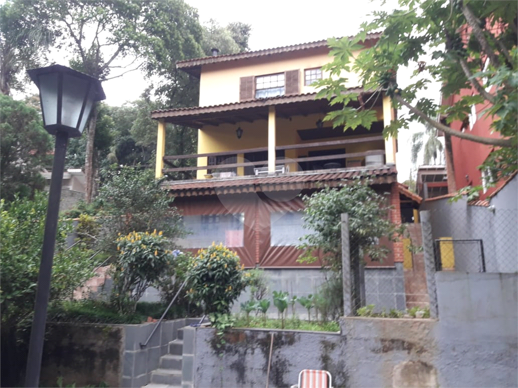 Casa de Condomínio à venda com 4 quartos, 282m² - Foto 2